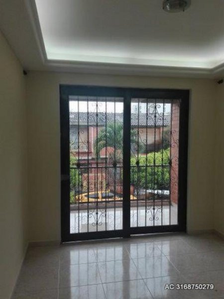 Foto Casa en Venta en CANEY - MADROÑAL, Cali, Valle del Cauca - $ 235.000.000 - CAV143512 - BienesOnLine