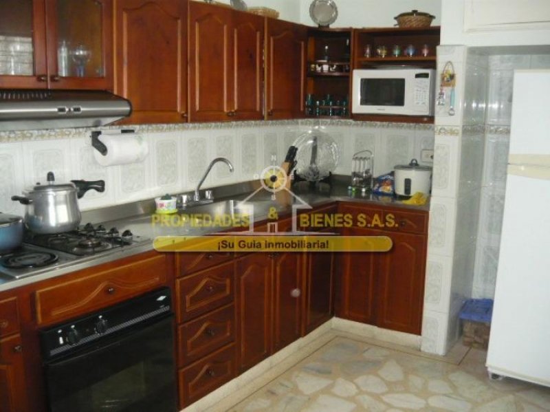 Foto Casa en Venta en Envigado, Antioquia - $ 260.000.000 - CAV22106 - BienesOnLine