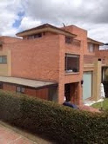 Foto Casa en Venta en Caminos de Arrayanes, Bogotá, Bogota D.C - $ 530.000.000 - CAV34494 - BienesOnLine