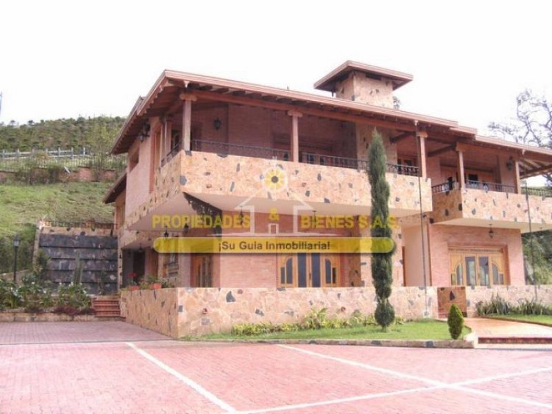 Foto Casa en Venta en Sabaneta, Antioquia - $ 1.900.000.000 - CAV19624 - BienesOnLine