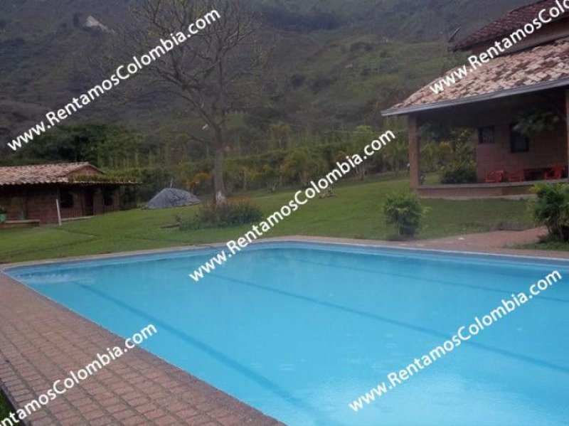 Foto Finca en Arriendo en Barbosa, Antioquia - FIA143799 - BienesOnLine