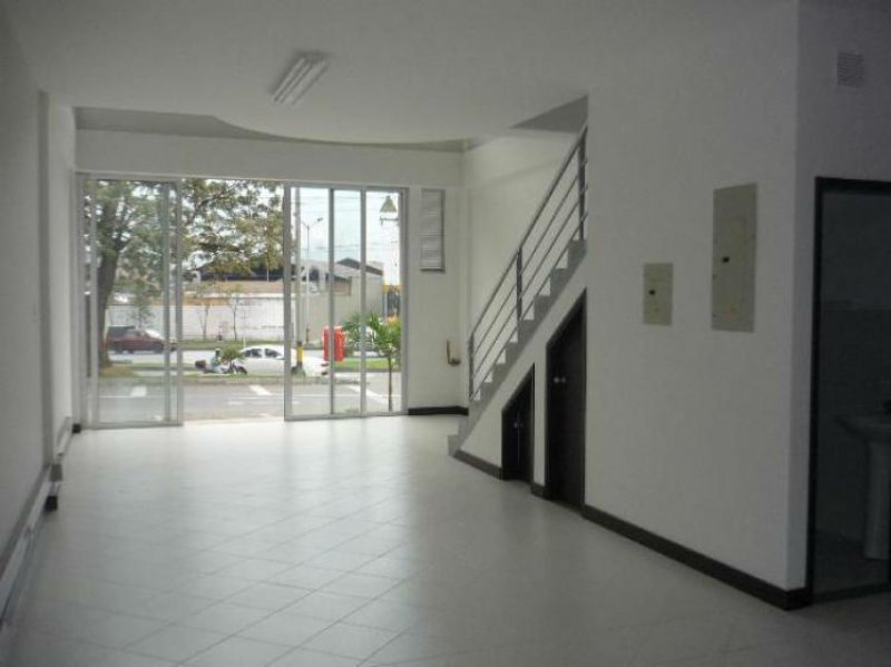 Foto Local en Arriendo en Antioquia, Antioquia - U$D 1.700.000 - LOA75631 - BienesOnLine