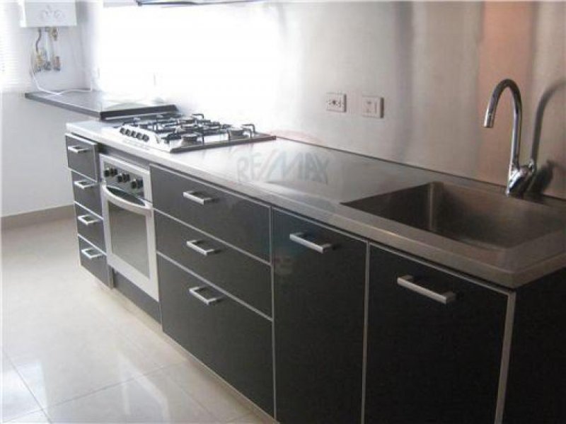 Foto Apartamento en Arriendo en Chicó, Bogotá, Bogota D.C - $ 1.770.000 - APA30324 - BienesOnLine