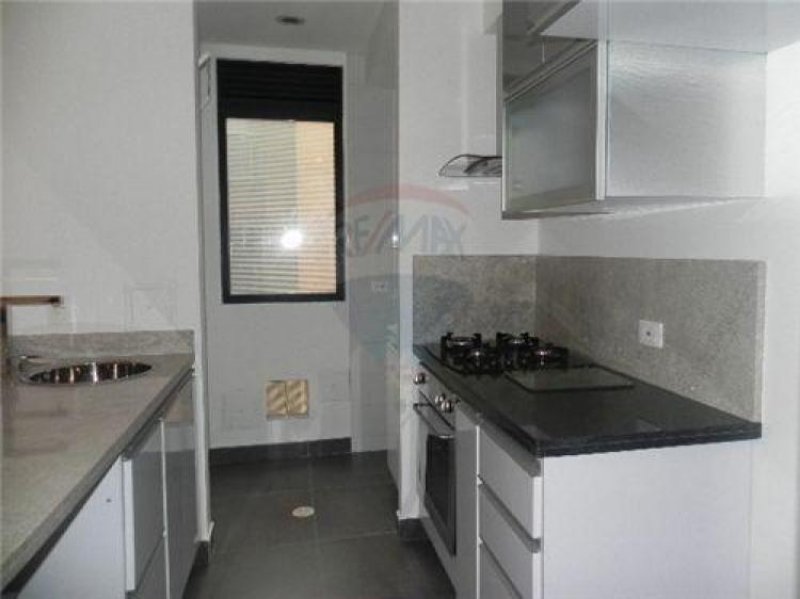 Foto Apartamento en Arriendo en Chicó, Bogotá, Bogota D.C - $ 2.500.000 - APA31944 - BienesOnLine