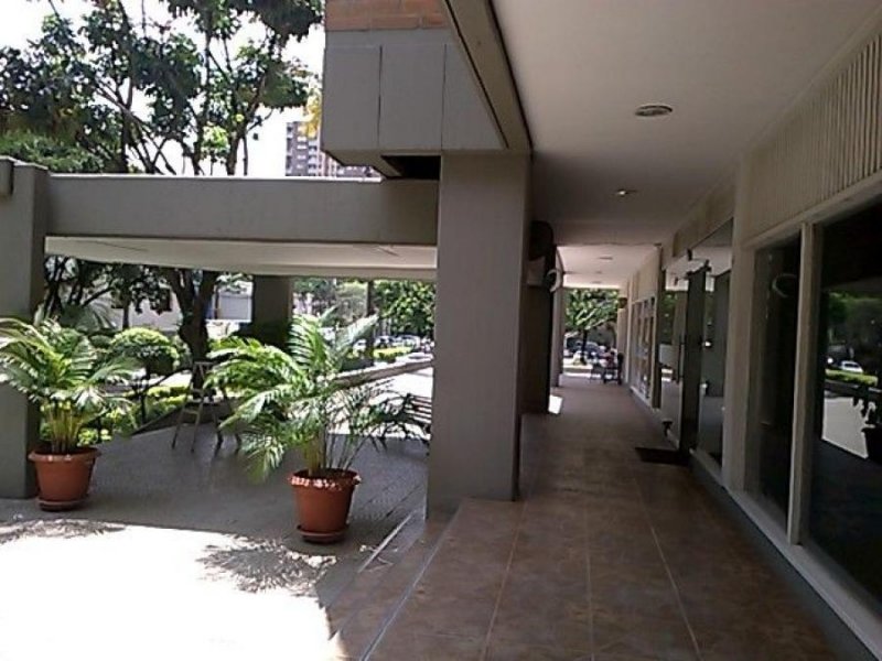 Foto Local en Arriendo en Suramericana, Medellín, Antioquia - $ 2.200.000 - LOA195176 - BienesOnLine