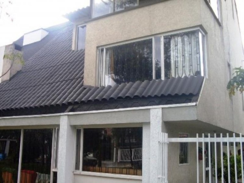Foto Casa en Venta en Bogotá, Bogota D.C - $ 540.000.000 - CAV6255 - BienesOnLine