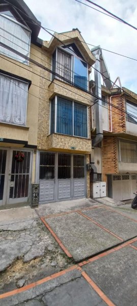 Foto Casa en Venta en Gilmar, Suba, Bogota D.C - $ 290.000.000 - CAV191351 - BienesOnLine