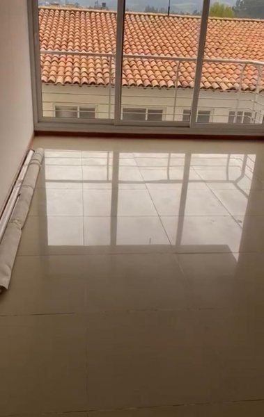 Confortable apartamento piso 3.