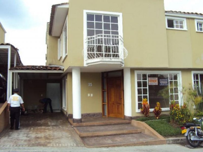 Foto Casa en Venta en Armenia, Quindío - $ 270.000.000 - CAV32115 - BienesOnLine
