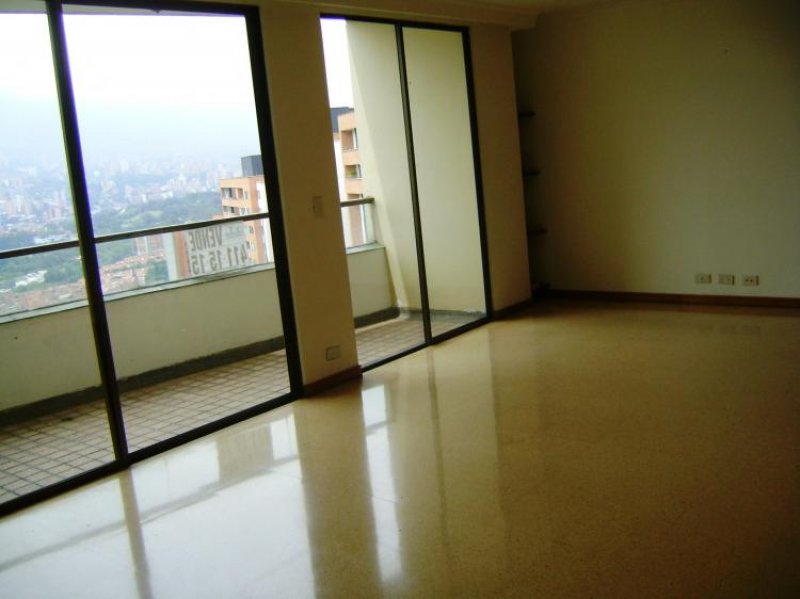 Foto Apartamento en Venta en Medellín, Antioquia - $ 215.000.000 - APV32396 - BienesOnLine
