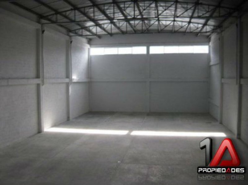 Foto Bodega en Arriendo en La Estrella, Antioquia - $ 9.671.000 - BOA56108 - BienesOnLine