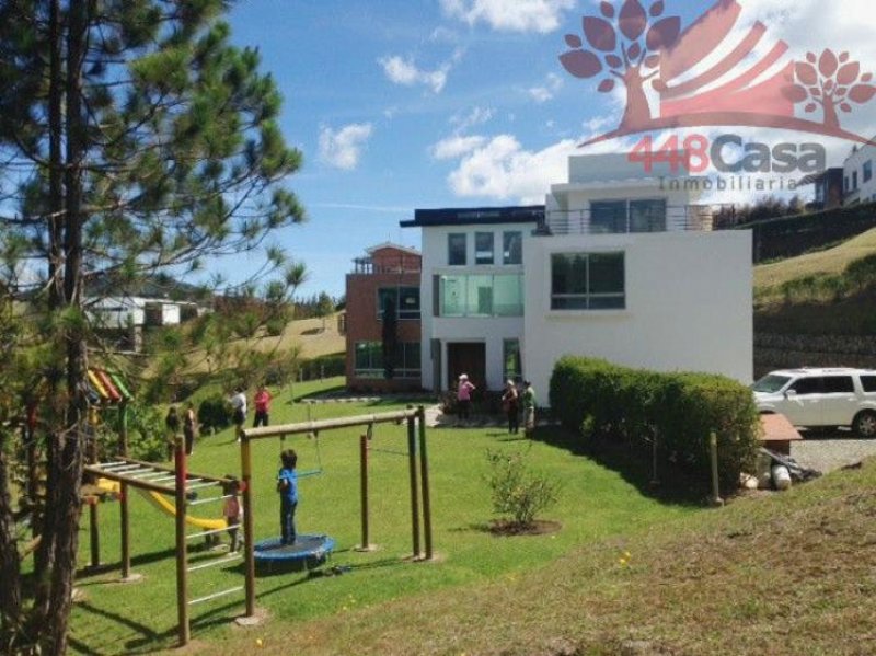Foto Casa en Venta en Envigado, Antioquia - $ 1.800.000.000 - CAV79075 - BienesOnLine
