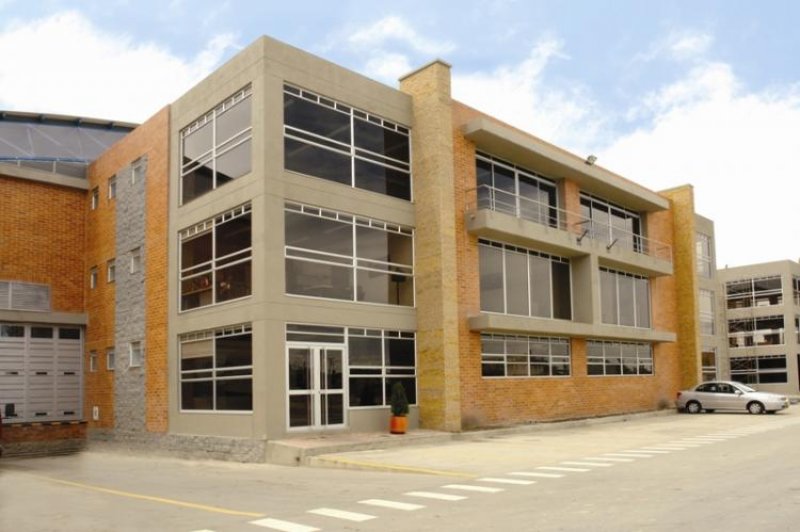 Foto Bodega en Arriendo en Bogotá, Bogota D.C - U$D 12.619 - BOA16757 - BienesOnLine