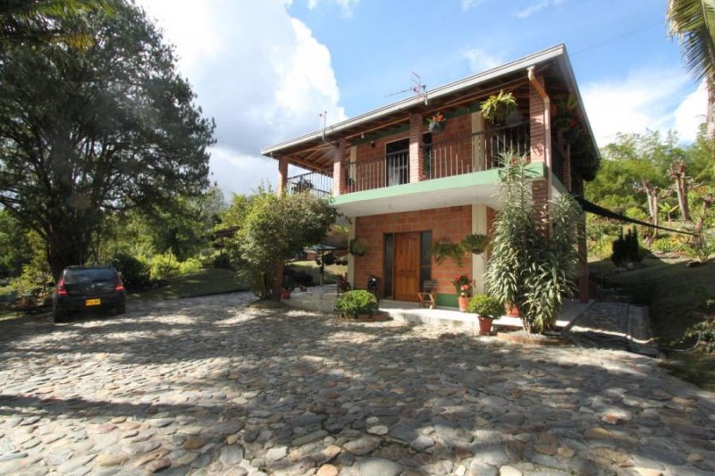 Foto Finca en Venta en Unidad cerrada, Guarne, Antioquia - $ 1.400.000.000 - FIV194109 - BienesOnLine