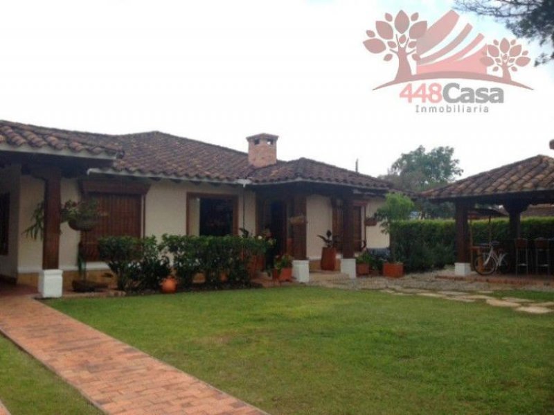 Foto Casa en Venta en Rionegro, Rionegro, Antioquia - $ 850.000.000 - CAV84047 - BienesOnLine