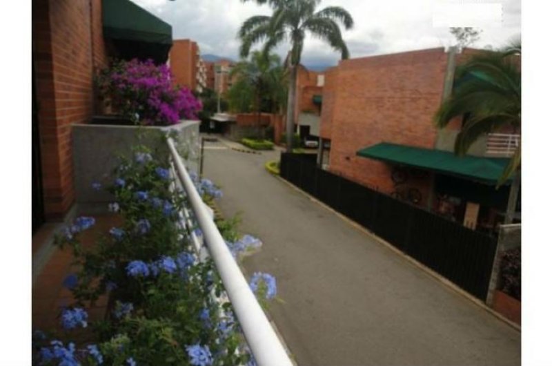 Foto Casa en Venta en JOCKEY CLUB, Cali, Valle del Cauca - $ 730.000.000 - CAV88498 - BienesOnLine