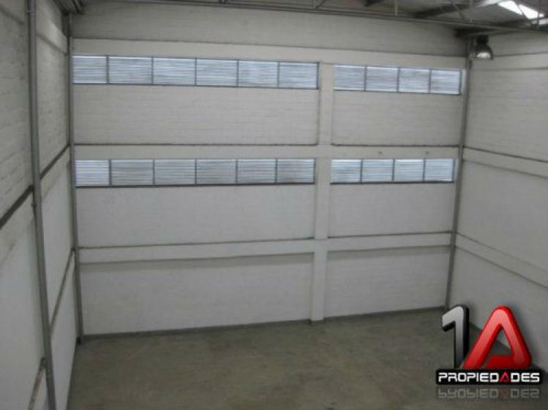 Foto Bodega en Arriendo en La Estrella, Antioquia - $ 4.900.000 - BOA56083 - BienesOnLine