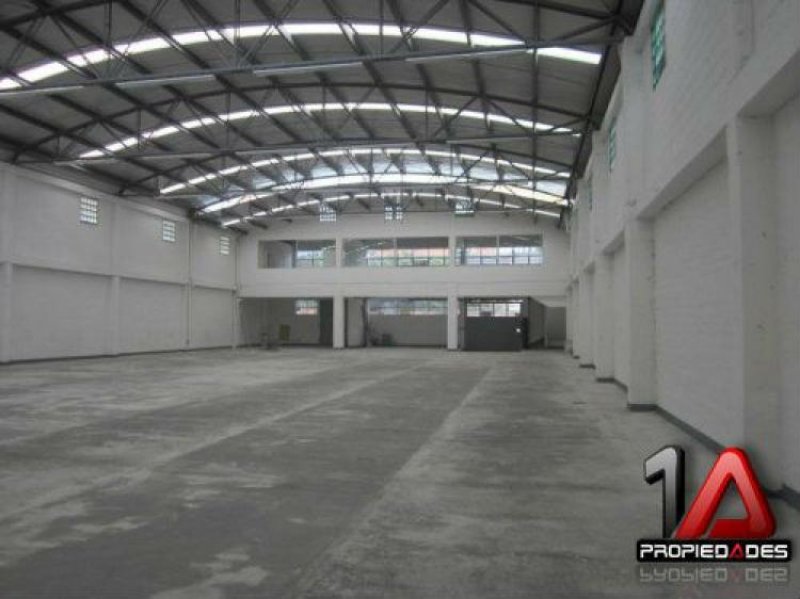 Foto Bodega en Arriendo en La Estrella, Antioquia - $ 10.000.000 - BOA55782 - BienesOnLine