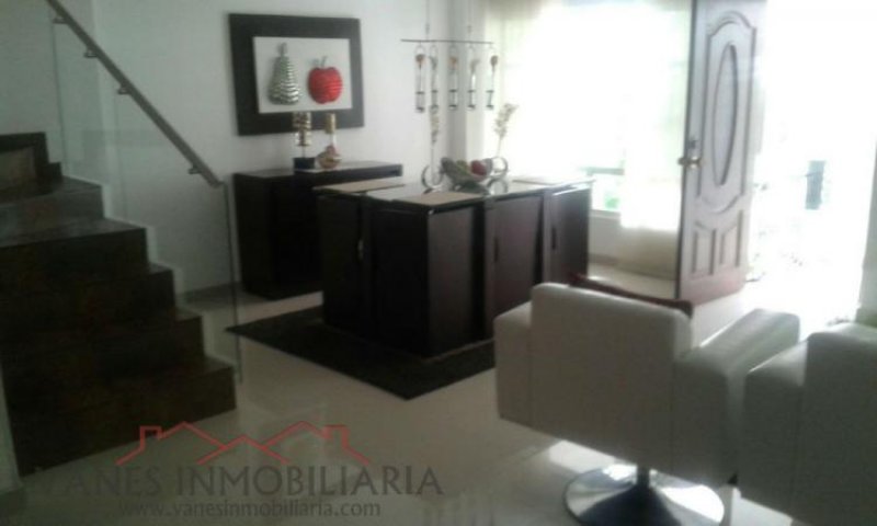Foto Casa en Venta en Villavicencio, Meta - $ 560.000.000 - CAV104557 - BienesOnLine
