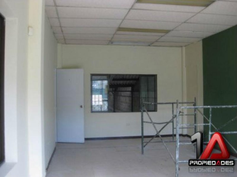 Foto Bodega en Arriendo en La Estrella, Antioquia - $ 5.000.000 - BOA56079 - BienesOnLine