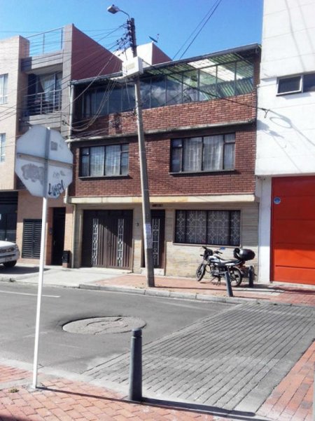 Foto Oficina en Arriendo en Bogotá, Bogota D.C - $ 2.800.000 - OFA77662 - BienesOnLine