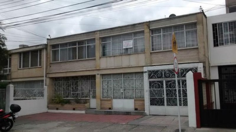 Foto Casa en Venta en LA CASTELLANA, Barrios Unidos, Bogota D.C - $ 1.460.000.000 - CAV103616 - BienesOnLine