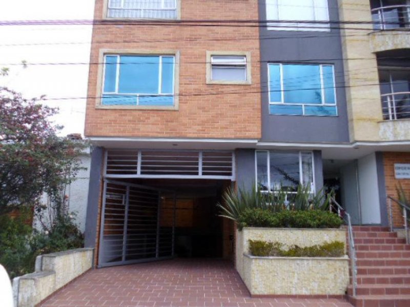 VENDO APARTAMENTO 3 ALCOBAS  2do PISO ASCENSOR  GARAJE PROPIO DEPOSITO ALHAMBRA MALIBU