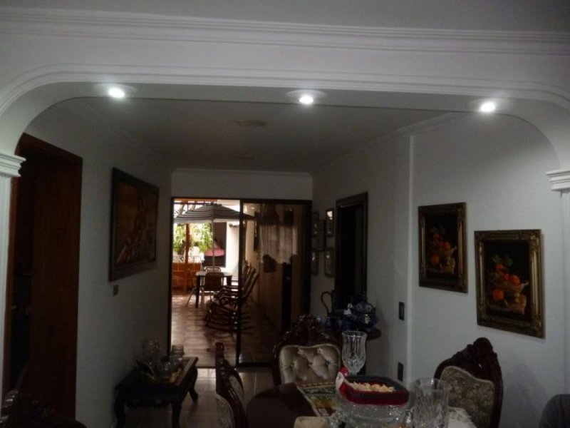 Casa en Venta en ROBLEDO Medellín, Antioquia