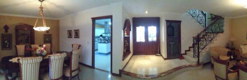 Foto Casa en Venta en CIUDAD JARDIN, Cali, Valle del Cauca - $ 750.000.000 - CAV101502 - BienesOnLine