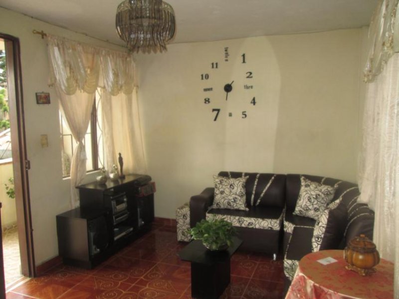 Foto Casa en Venta en Manrique Central, Medellín, Antioquia - $ 160.000.000 - CAV152692 - BienesOnLine