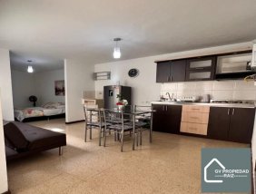 Venta de HOSTAL en Laureles, sector Florida Nueva