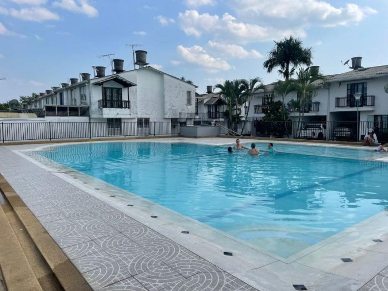 Venta Hermosa Casa de 95 m2 en Villavicencio - Montecarlo
